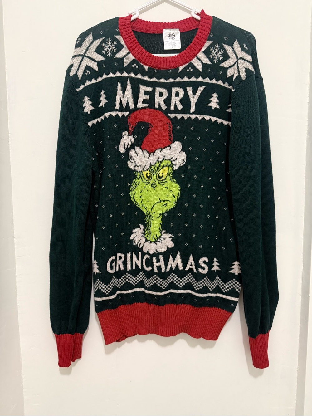 Men’s L Dr. Seuss The grinch “merry grinchmas” ugly Christmas sweater - festive